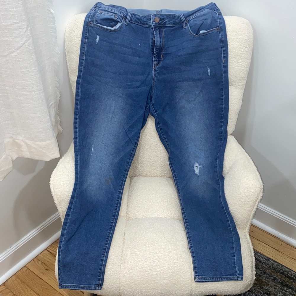 Old Navy Women's Distressed Blue Skinny Jeans